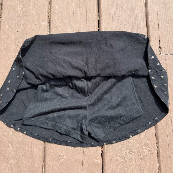 Black Girls Skort with Solver Hearts - Picture 2 of 3